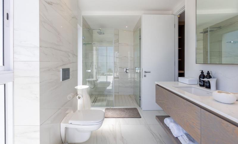 4 Bedroom Property for Sale in Llandudno Western Cape